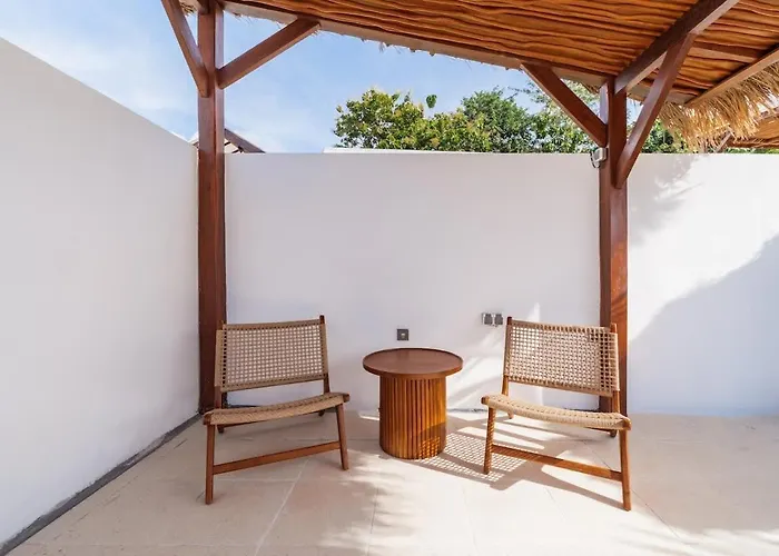 Tombak - A Stylish & Modern 2br *
